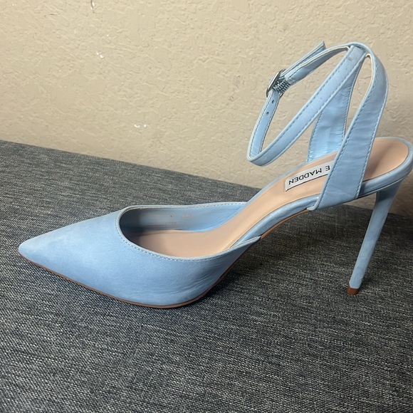 Light Blue Pointy Heels - Picture 5 of 10